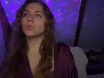 Hetaira_ Chaturbate stream image from September 16, 2025