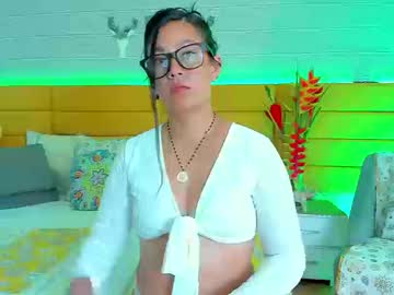 Leilahiuston Chaturbate stream image from September 16, 2025