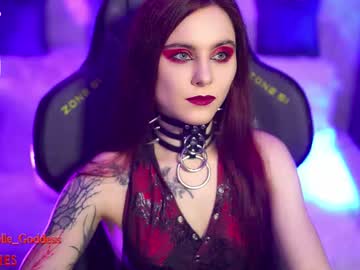 Nelle_ Chaturbate stream image from September 16, 2025
