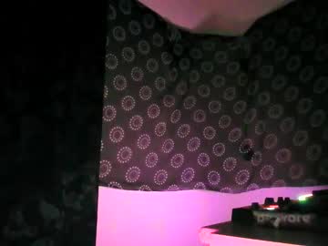 Guyst049 Chaturbate stream image from September 16, 2025