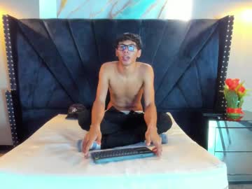 Roger_Fin Chaturbate stream image from September 16, 2025