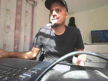 Steven1832 Chaturbate stream image from September 16, 2025