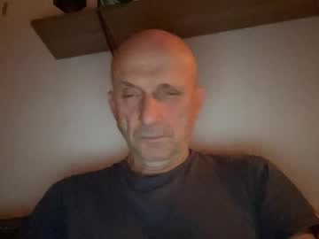 Johndongxxx Chaturbate stream image from September 16, 2025
