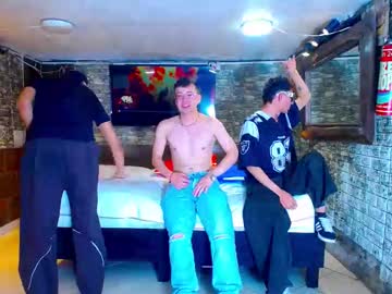 Goldenjoi Chaturbate stream image from September 16, 2025