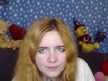 Mustardgirl Chaturbate stream image from September 16, 2025