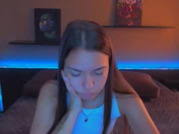 Alexabarkley Chaturbate stream image from September 17, 2025