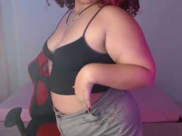 Blueevelvet Chaturbate stream image from September 17, 2025