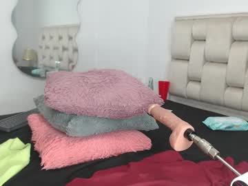 Roxy_Smith69 Chaturbate stream image from September 17, 2025