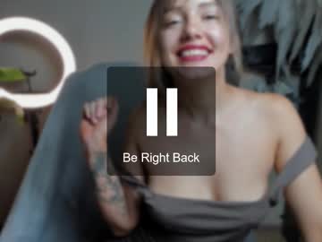 Foxy_Blond Chaturbate stream image from September 17, 2025