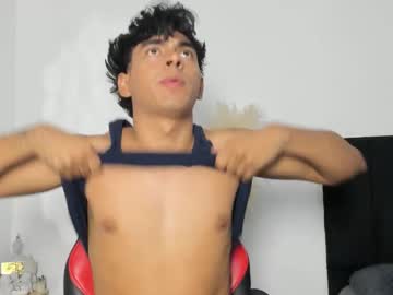 Aron_Strong0 Chaturbate stream image from September 17, 2025