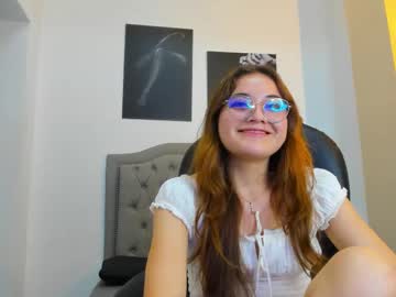 Emma_Rousz Chaturbate stream image from September 17, 2025