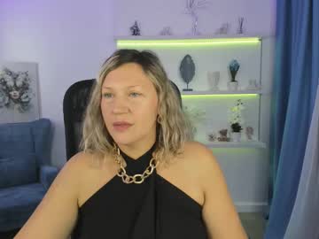 Ninastarle Chaturbate stream image from September 17, 2025