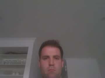 Adrianchiodo Chaturbate stream image from September 17, 2025