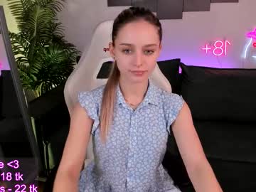 Joyce_Joycee Chaturbate stream image from September 17, 2025