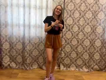 Delindasoun Chaturbate stream image from September 17, 2025
