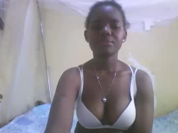 Dotiecutsy Chaturbate stream image from September 17, 2025
