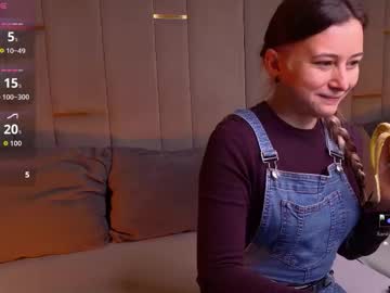 Ishtardivine Chaturbate stream image from September 17, 2025