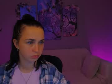 Molly_Xxx3 Chaturbate stream image from September 17, 2025