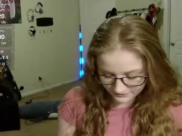 Southerbunny Chaturbate stream image from September 17, 2025