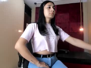Kiararosi Chaturbate stream image from September 17, 2025