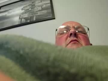 Focusfuker Chaturbate stream image from September 17, 2025
