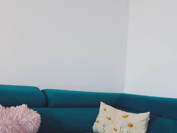 Melaniebell24 Chaturbate stream image from September 17, 2025