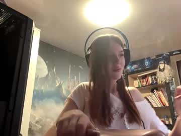 Melonygriffen Chaturbate stream image from September 17, 2025