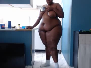 Cutehugeass Chaturbate stream image from September 17, 2025