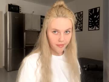 Vinitadimario Chaturbate stream image from September 17, 2025