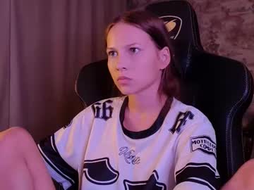 Small_Emma0 Chaturbate stream image from September 17, 2025