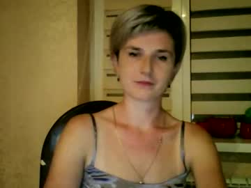 Beautyksenia Chaturbate stream image from September 17, 2025