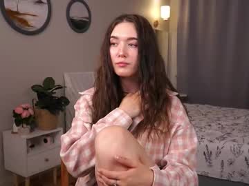Candy_Leya Chaturbate stream image from September 17, 2025