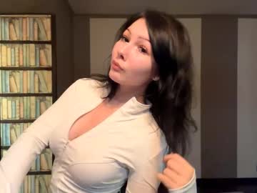 Velvet__Night Chaturbate stream image from September 17, 2025
