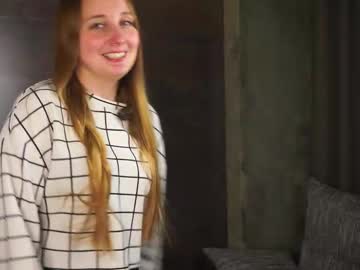 Leandragren Chaturbate stream image from September 17, 2025
