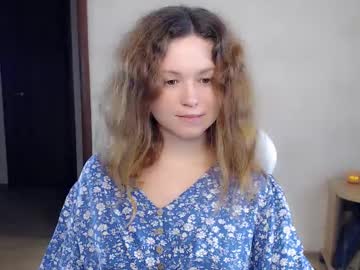 Bettystar_ Chaturbate stream image from September 17, 2025