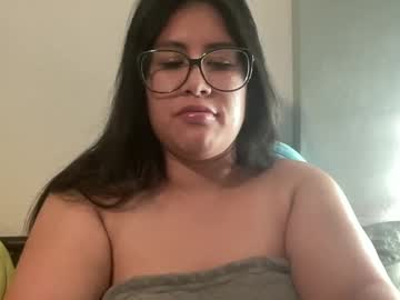 Michellecakes Chaturbate stream image from September 17, 2025