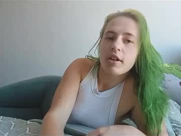 Queercorvid Chaturbate stream image from September 17, 2025