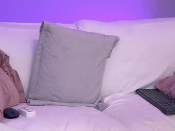 Zayavelour Chaturbate stream image from September 17, 2025