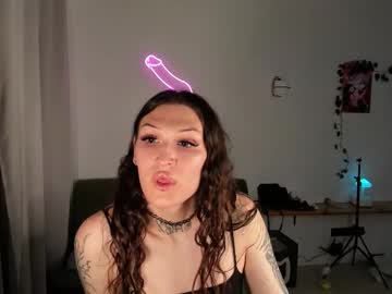 Danathehuntress Chaturbate stream image from September 17, 2025