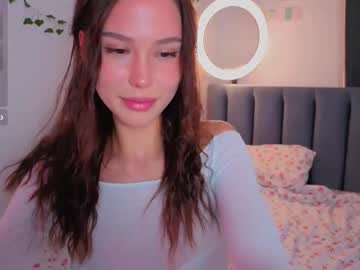 Emelia_Fox Chaturbate stream image from September 17, 2025