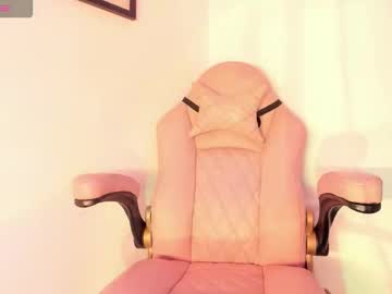 Mia_Royal Chaturbate stream image from September 17, 2025