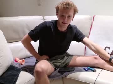 Boyyhb Chaturbate stream image from September 18, 2025