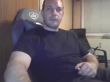 John1212124 Chaturbate stream image from September 18, 2025