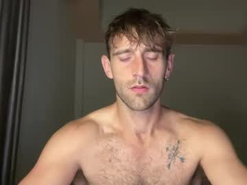 Lukegunn22 Chaturbate stream image from September 18, 2025