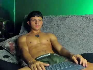 Jamesgolden_ Chaturbate stream image from September 18, 2025