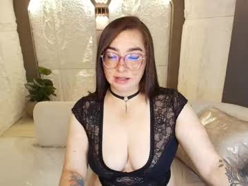 Mariehw_R Chaturbate stream image from September 18, 2025