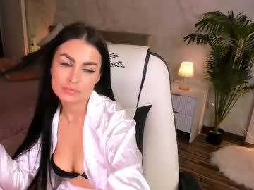 Katrinablaze Chaturbate stream image from September 18, 2025