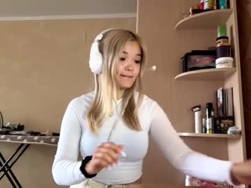 Mingmcclave Chaturbate stream image from September 18, 2025