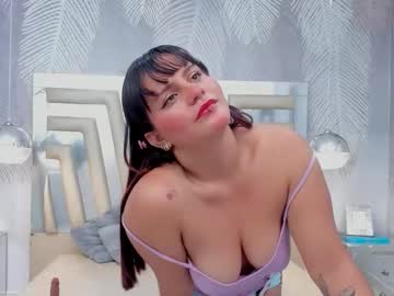 Nattcurvy Chaturbate stream image from September 18, 2025