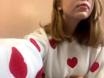 Camimartinis Chaturbate stream image from September 18, 2025